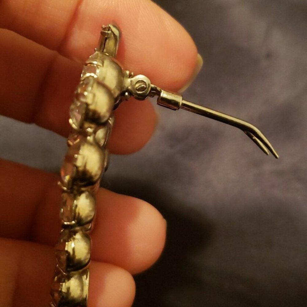 WEISS Clear Rhinestone Grape Cluster Brooch - Picture 7 of 10